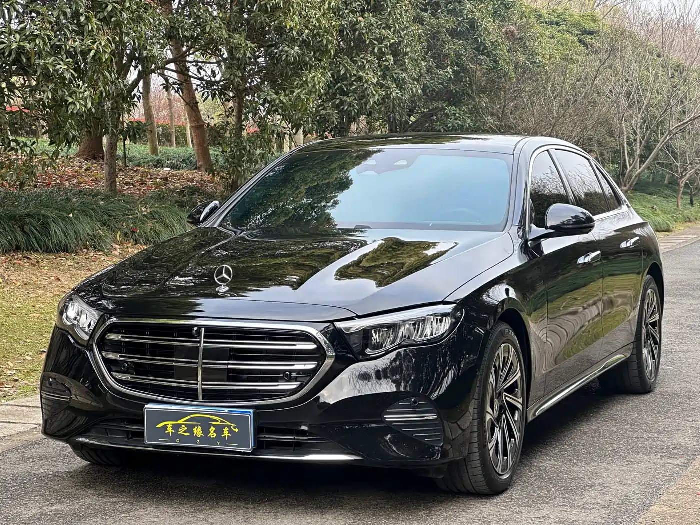 Mercedes-Benz E-Class 2025 E 300 L Fashion