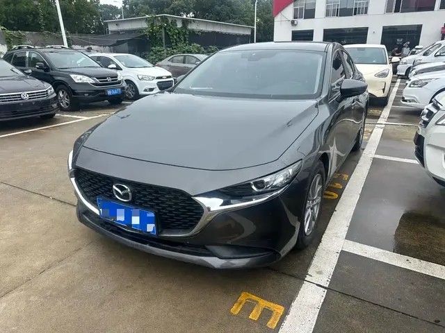 Mazda 3 Axela 2023 2.0L Auto Zhiqing