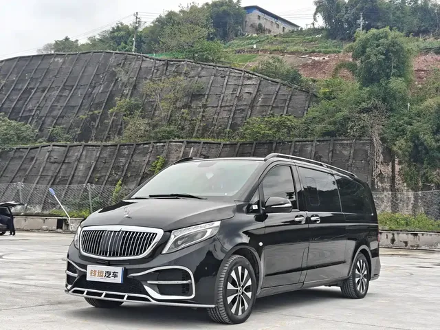 Mercedes-Benz Vito 2021 2.0T Business Edition 7-seater