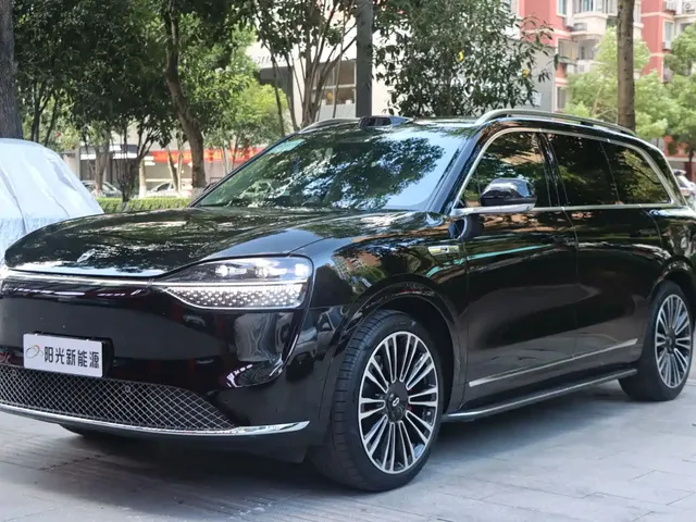 AITO Wenjie AITO M9 2024 Pure Electric Max Edition 100kWh 6-Seater