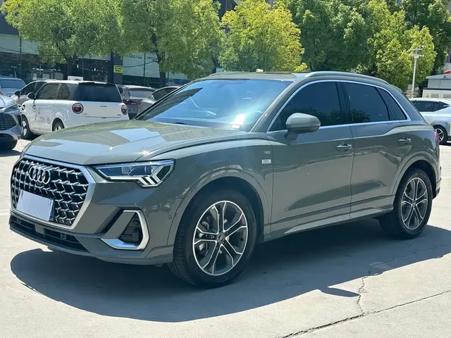 Audi Q3 2024 40 TFSI Fashion Sport