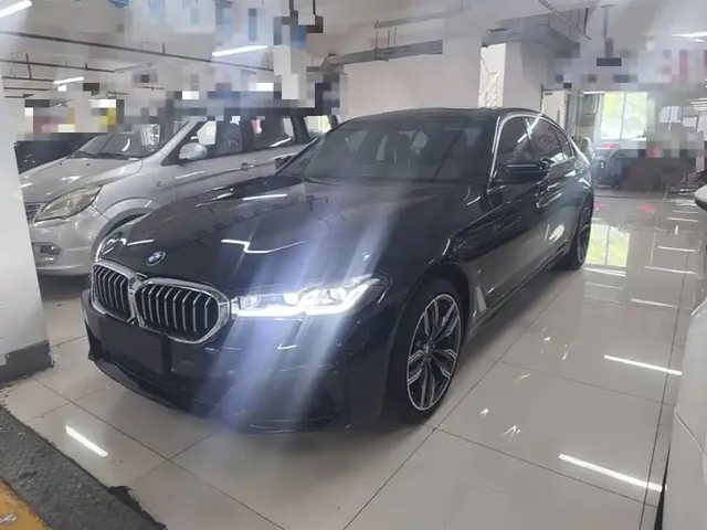 BMW 5 Series 2022 Model Second Facelift 530Li Leading M Sport Package
