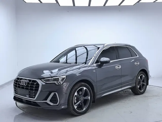 Audi Q3 2023 35 TFSI Fashion Dynamic (1.4T)