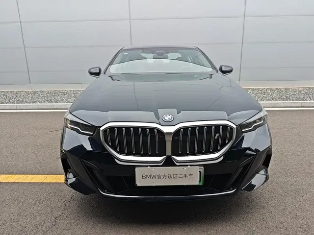 BMW i5 2025 eDrive 40L M Sport Package