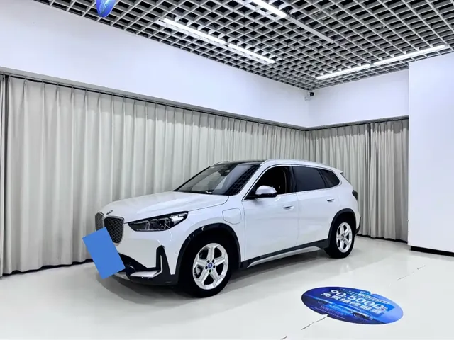 BMW iX1 2023 eDrive25L X Design Package