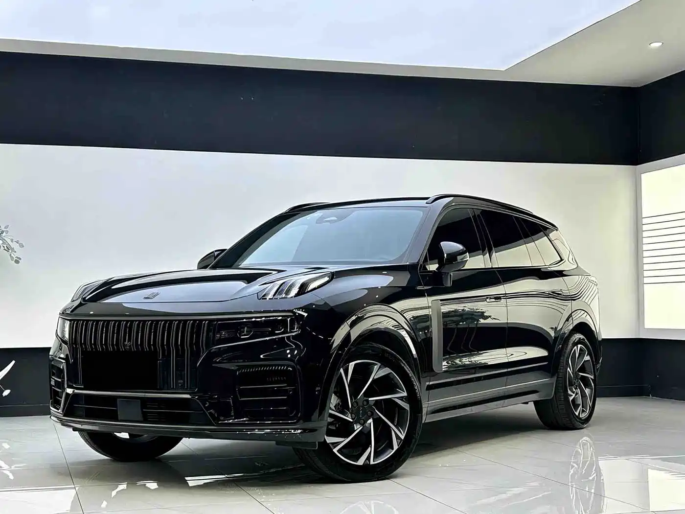 Lynk & Co 09 2021 2.0T Halo 6-Seater