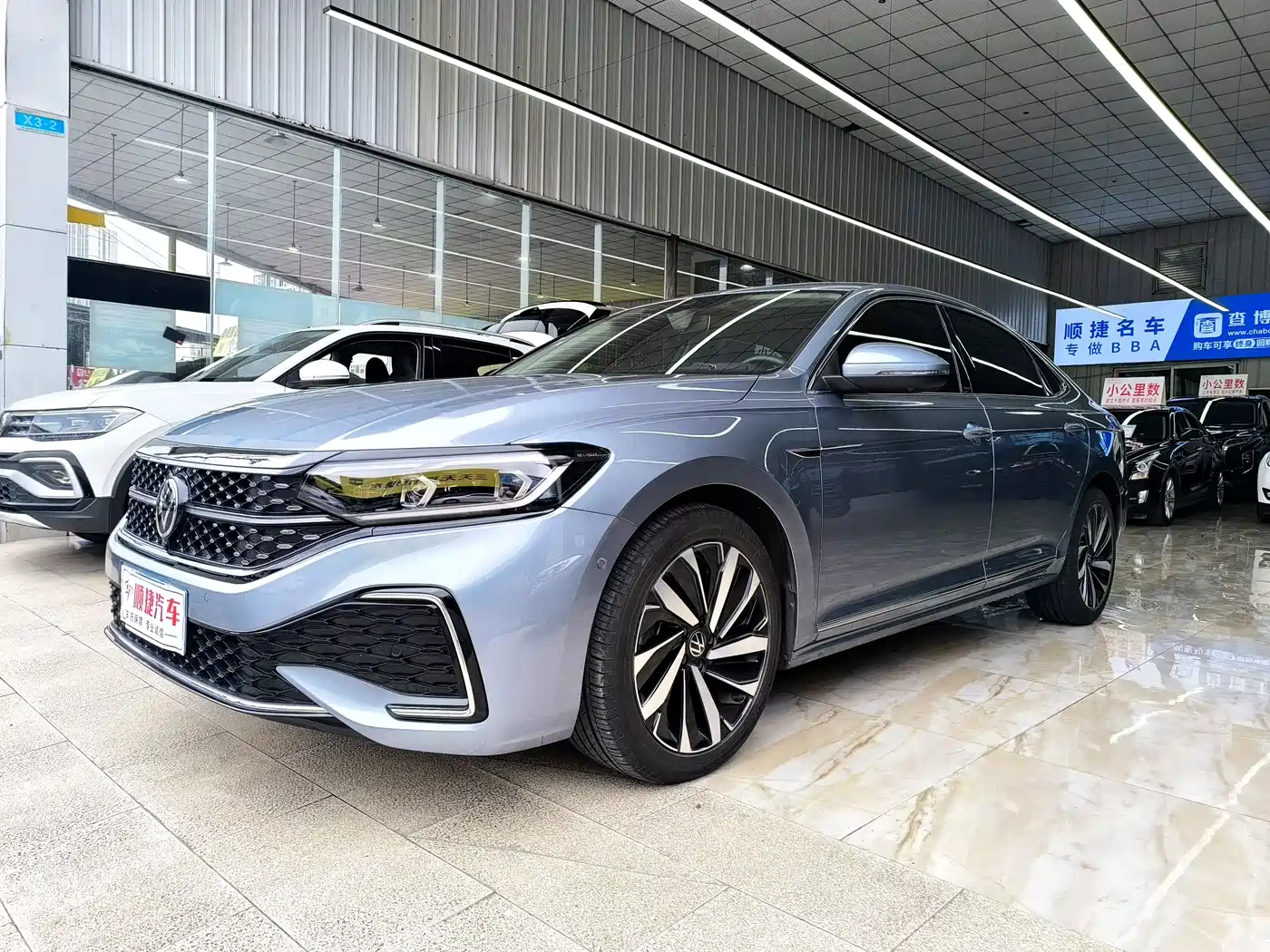 Volkswagen Passat 2022 330TSI Starry Sky Premium Edition