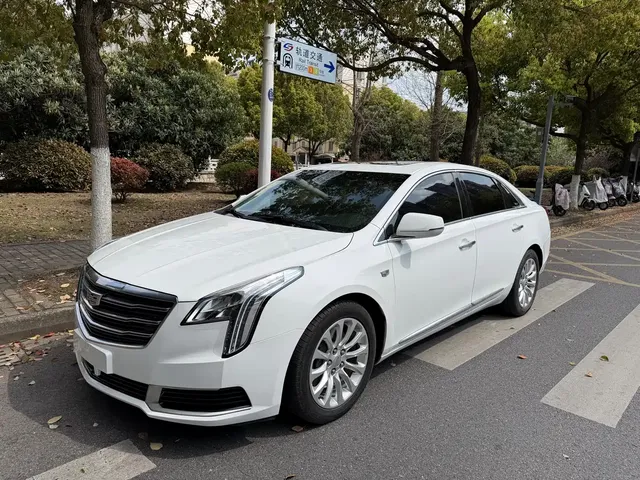 Cadillac XTS 2018 28T Technology