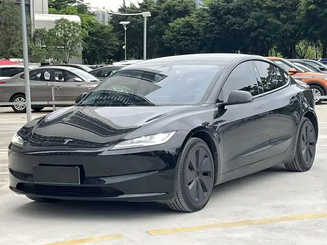 Tesla Model 3 2023 Rear-Wheel Drive