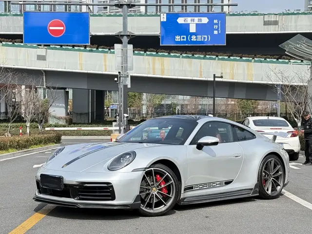 Porsche 911 2020 Carrera 4 3.0T