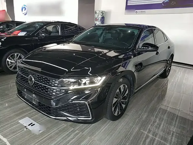 Volkswagen Passat 2023 330TSI Starlight Elite Edition