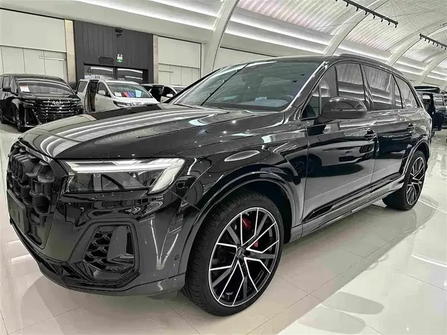 Audi Q7 2025 55 TFSI quattro S line Black Warrior