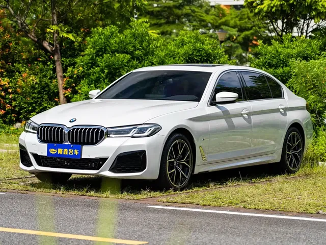 BMW 5 Series 2022 Facelift II 530Li Premium Package M Sport