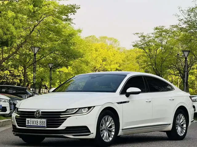 Volkswagen FAW-Volkswagen CC 2019 330TSI Charm Edition China VI
