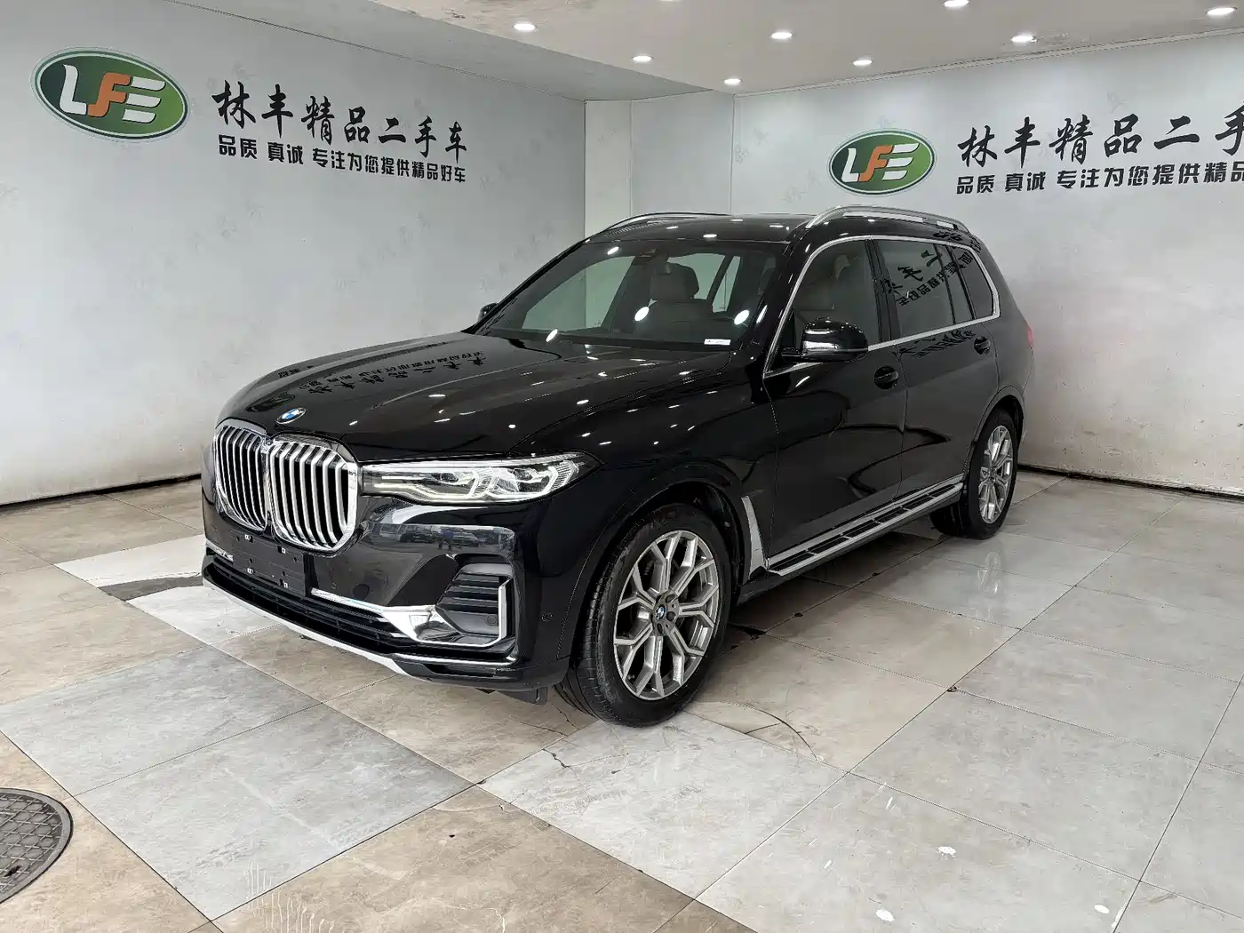 BMW X7 2021 xDrive40i Leading Luxury Package