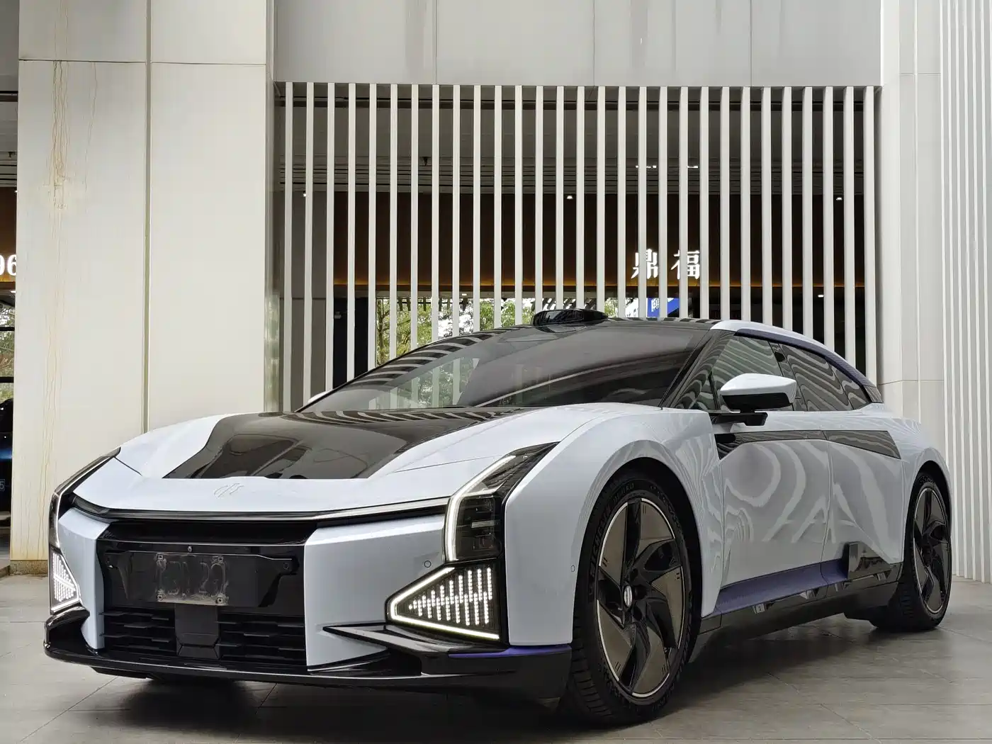 HiPhi Z 2023 4-Seater Edition