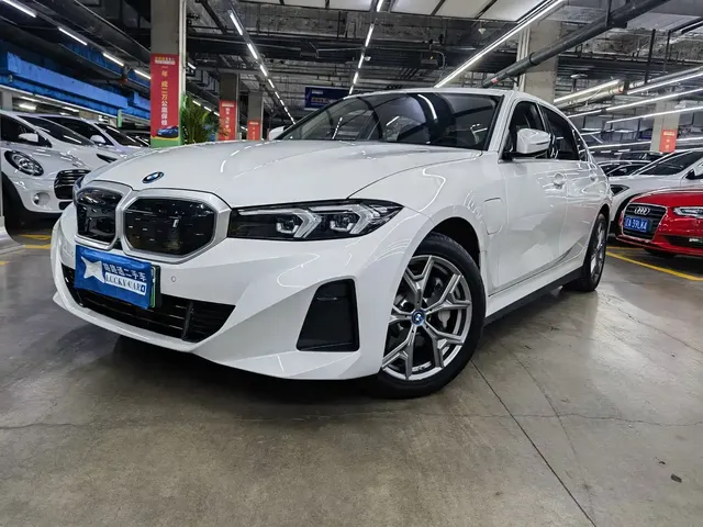 BMW i3 2024 eDrive 35 L