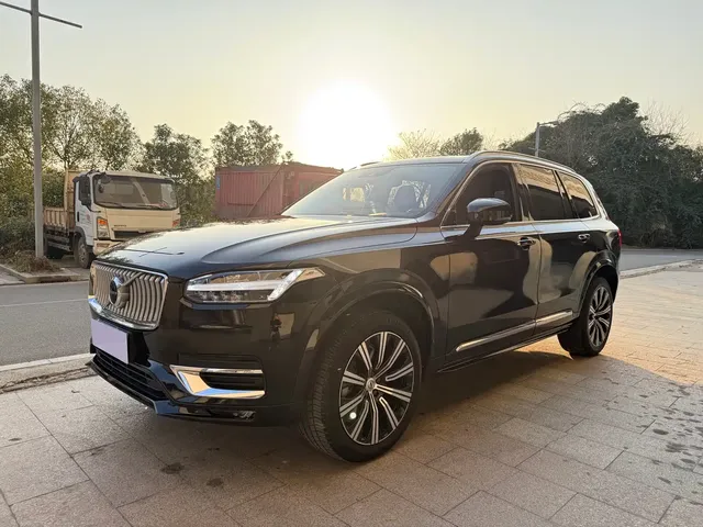 Volvo XC90 2021 B5 Smart Drive Luxury 5-seater