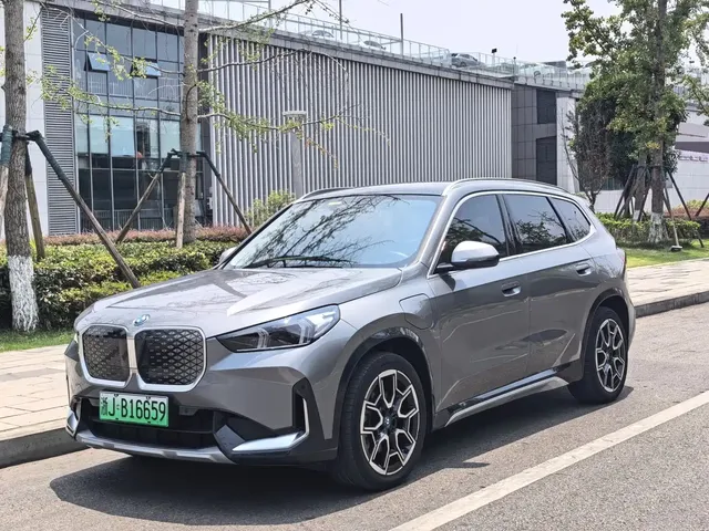 BMW iX1 2023 xDrive30L X Design Package