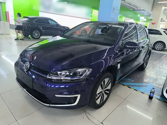 Volkswagen Golf Electric 2020 Chi Pro