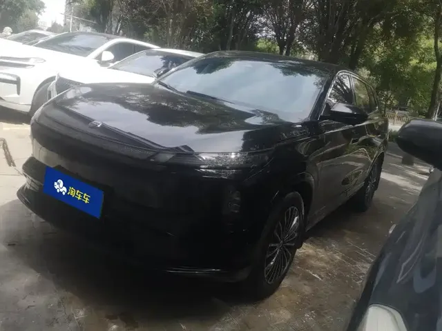 Dongfeng Aeolus L8 2025 Plug-in Hybrid