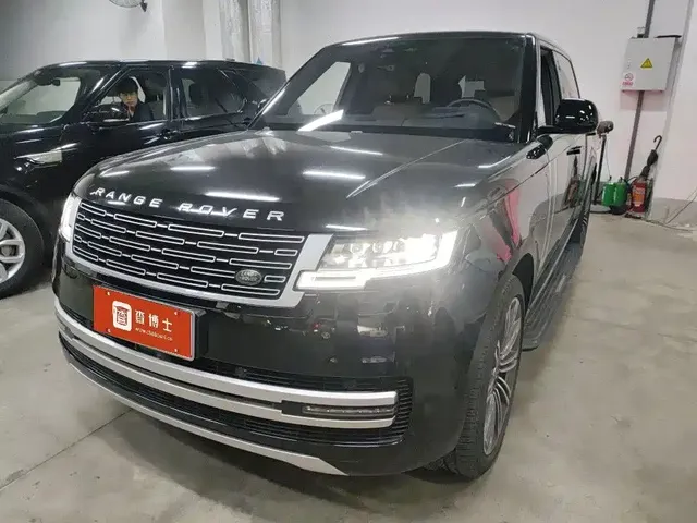 Land Rover Range Rover 2024 3.0 L6 400PS Genesis Extended