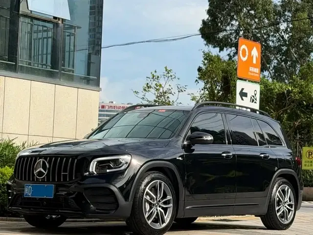 Mercedes-Benz GLB AMG 2022 AMG GLB 35 4MATIC