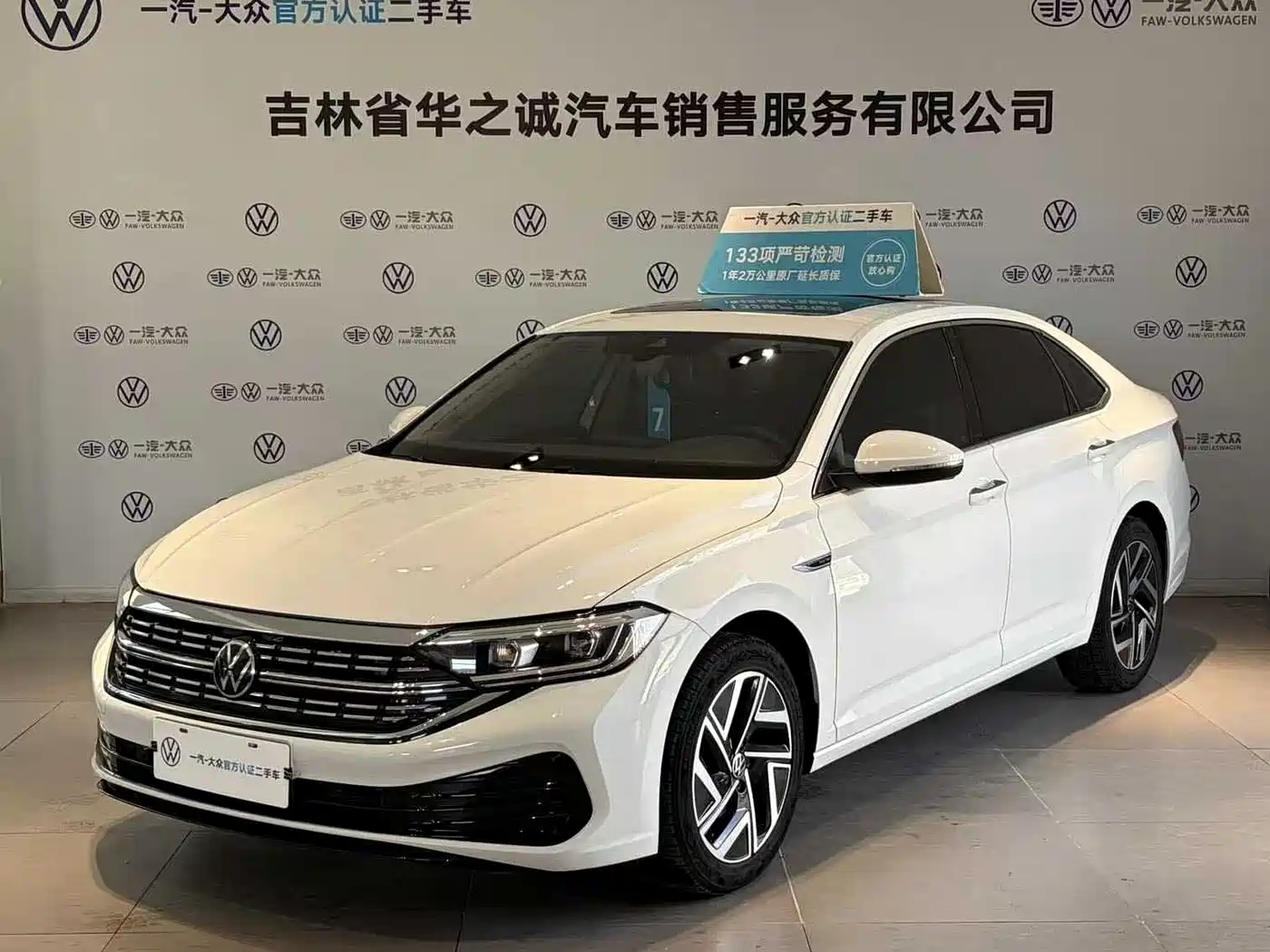 Volkswagen Sagitar 2023 300TSI DSG Surpassing Edition