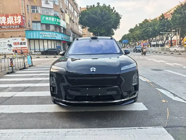 NIO ES8 2025 Model 6-Seat Executive Luxury Edition