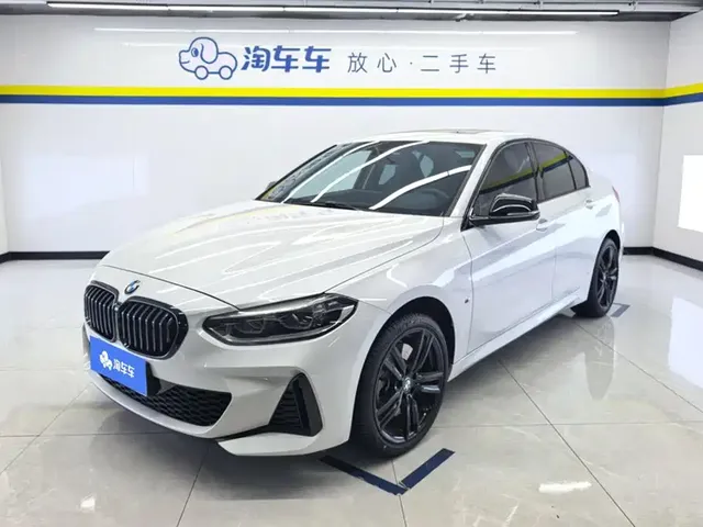 BMW 1 Series 2022 125i M Sport Shadow Edition