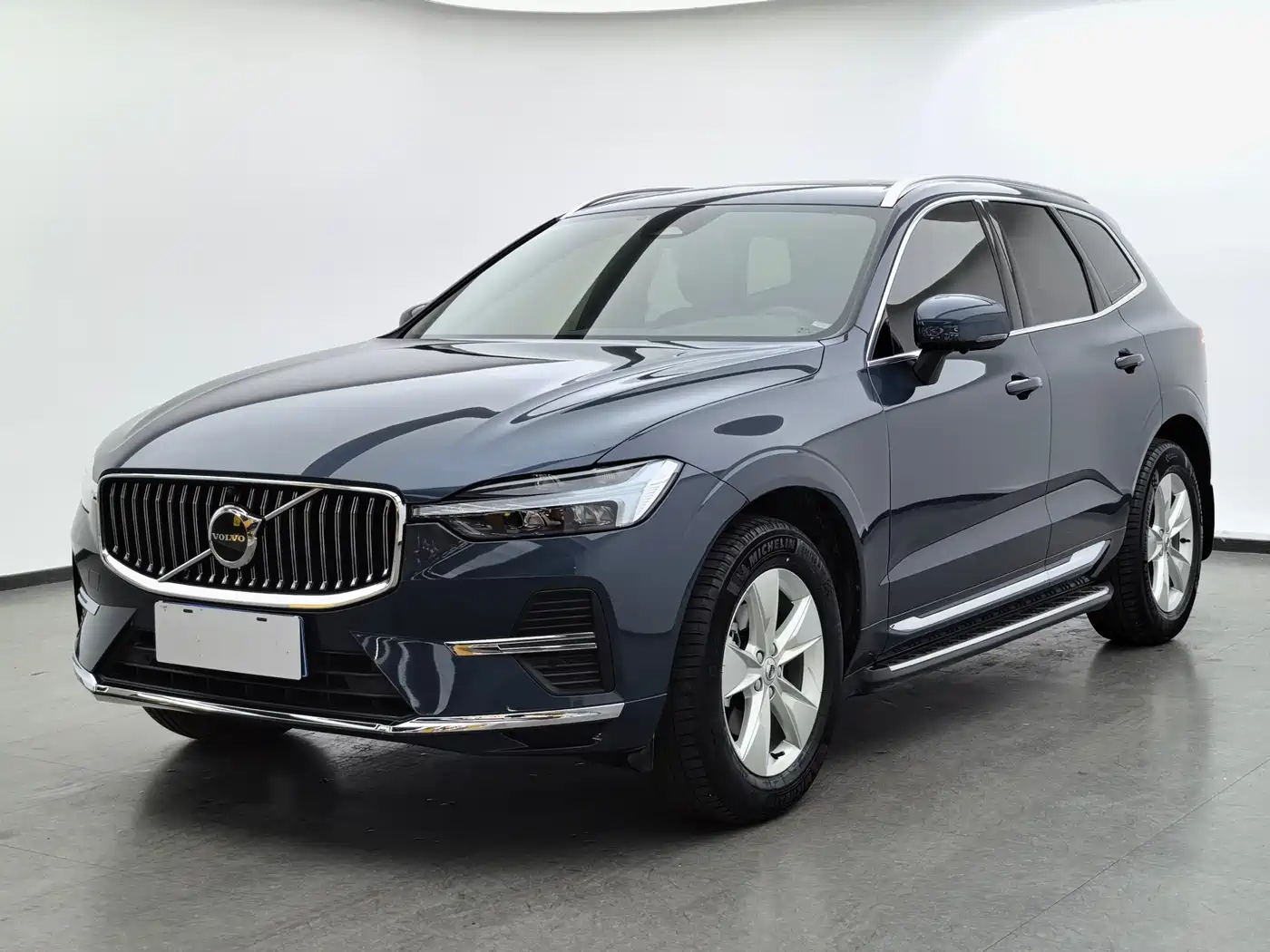 Volvo XC60 2022 B5 AWD R-Design