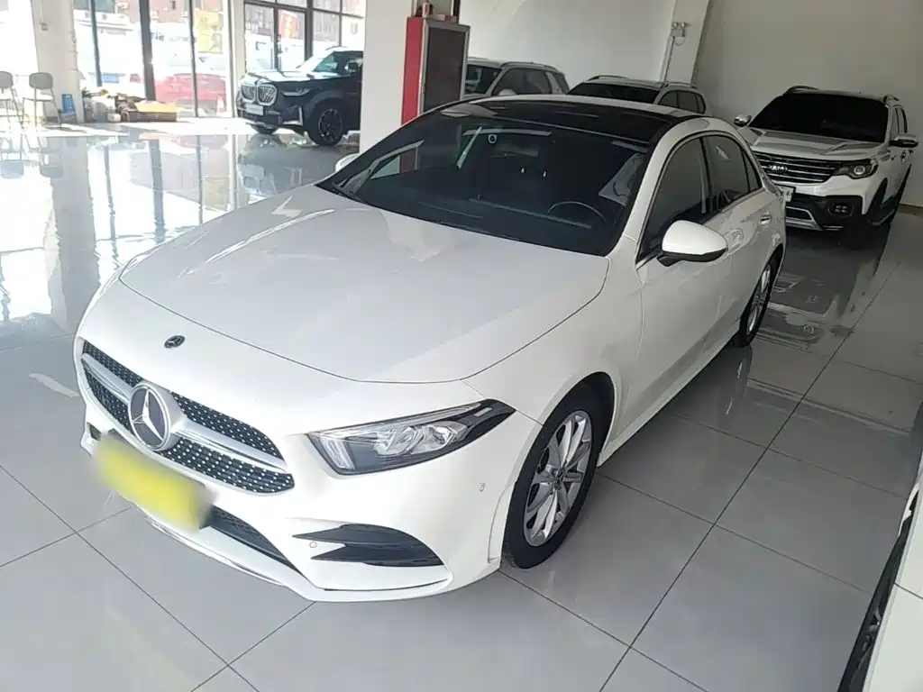 Mercedes-Benz A-Class 2021 A 200 L Sport Sedan Fashion Edition