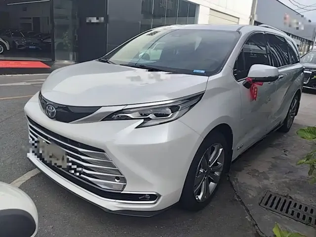 Toyota Sienna 2021 2.5L Hybrid Platinum Edition
