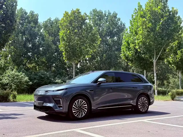 Exeed Exlantix ET 2025 Model EREV 240 Max 4WD Urban Assist