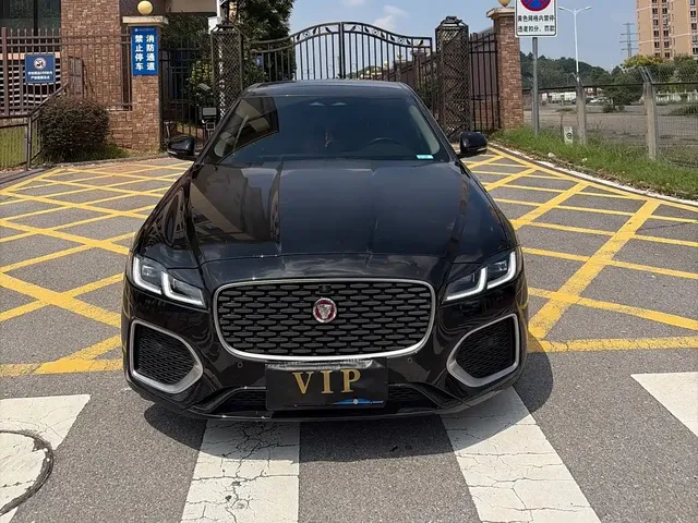 Jaguar XFL 2024 2.0T P250 2WD Premium Luxury