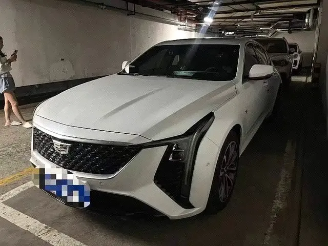 Cadillac CT5 2025 Model 28T Urban Sport Edition