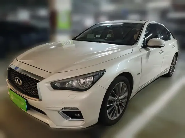 Infiniti Q50L 2018 2.0T Premium Edition China V