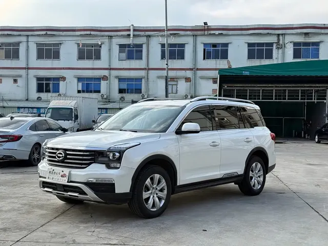 GAC Trumpchi GS8 2017 320T 2WD Luxury Edition (7-Seater)