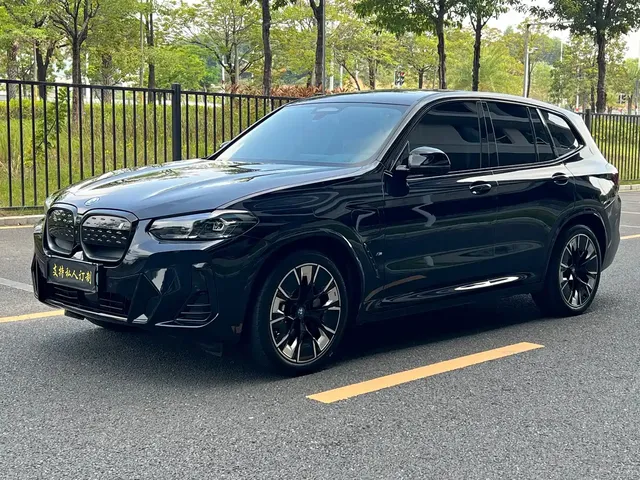 BMW iX3 2024 Innovation Leader