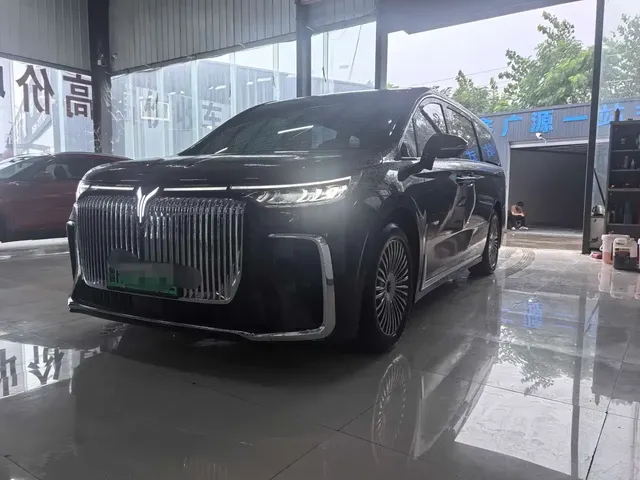 Voyah Auto Voyah Dreamer 2025 PHEV 4WD Kunpeng Premium Edition
