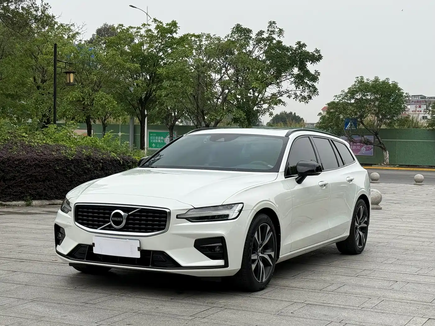 Volvo V60 2020 T5 R-Design Sport