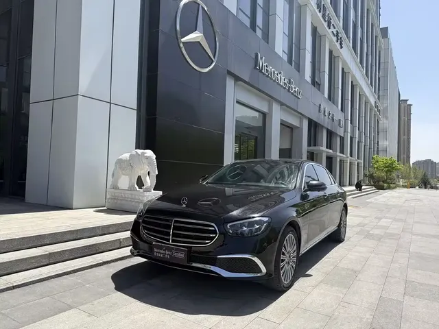 Mercedes-Benz E-Class 2022 E 300 L Fashion