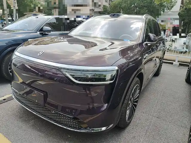 AITO Wenjie AITO M8 2025 Pure Electric Max+ 6-Seater Long Range Version