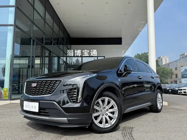 Cadillac XT4 2021 28T FWD Premium Edition