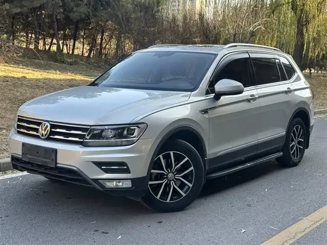 Volkswagen Tiguan L 2018 Facelift 330TSI Automatic 2WD Luxury Edition
