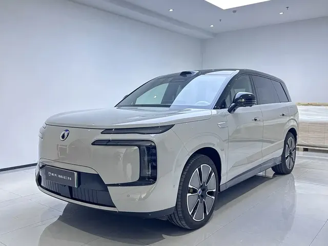 Denza N8L 2025 Standard