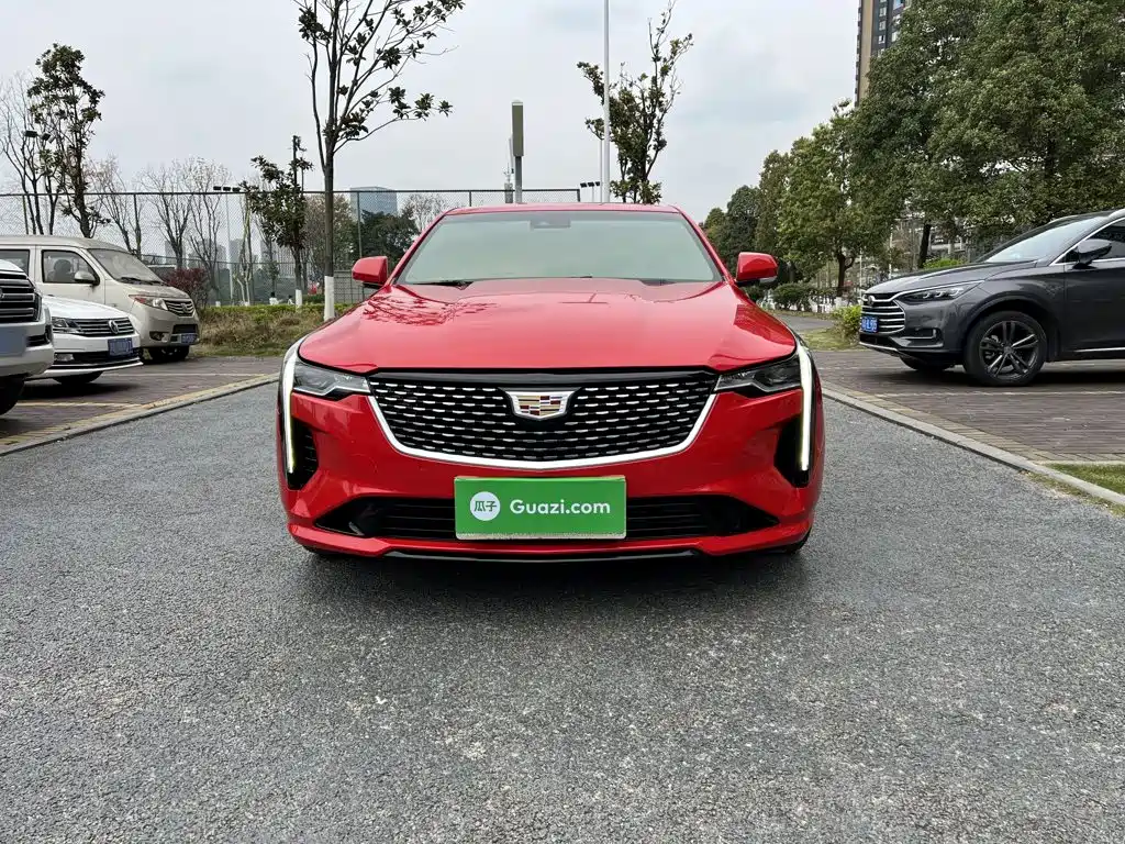 Cadillac CT4 2022 28T Luxury Model