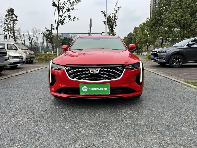 Cadillac CT4 2022 28T Luxury Model