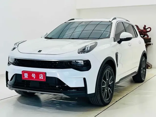 Lynk & Co 01 2021 2.0TD 2WD Pro