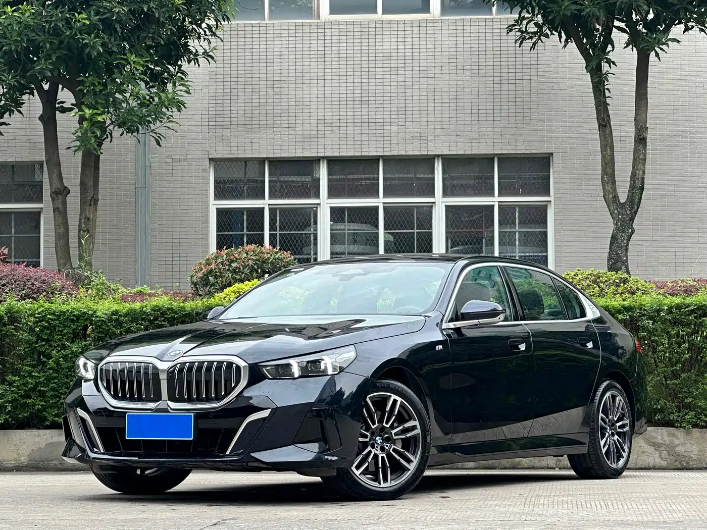 BMW 5 Series 2024 530Li Leading M Sport Package